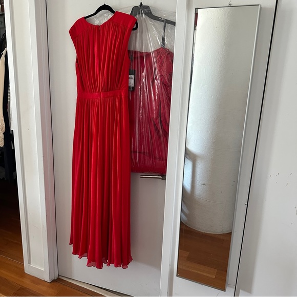 BADGLEY MISCHKA Women's Red Maxi Dress 4 SMALL Pleated Surplice Flowy - Picture 6 of 10